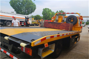 金东区附近拖车电话号码服务